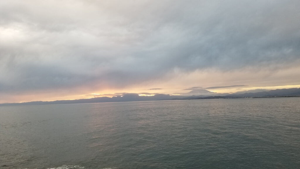 江ノ島の夕焼けと富士山